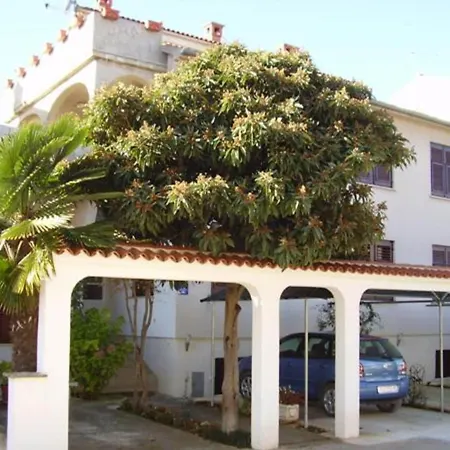 Two Bedroom A2 Apartament