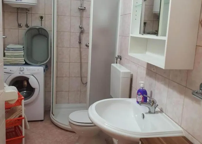 Two Bedroom A2 דירה פאז'אנה
